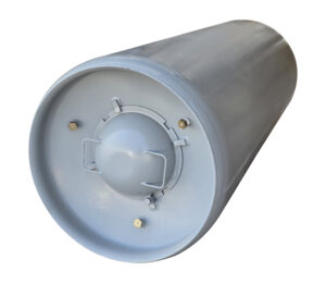 Contendor para cloro gas de 907 kg usado en almacenamiento industrial, distribuido por CLARVI.